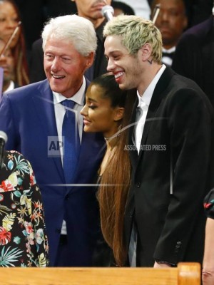 El vestido de Ariana Grande que causó controversia en el velorio de Aretha Franklin