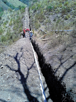 Instalan nuevas líneas de conducción de agua