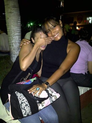 Polémica periodista publicó fotos donde luce irreconocible ¿Elsa Oseguera?