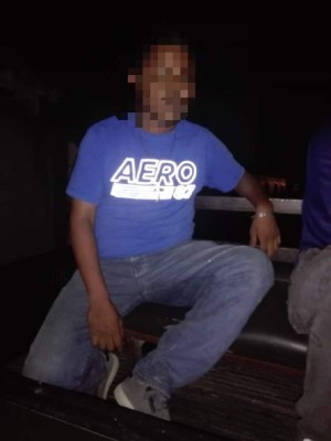 Encuentran armas dentro de bus que transportaba a miembros de una barra en Olancho