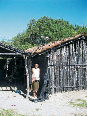 Aldeas de la zona sur reciben servicio de energía renovable