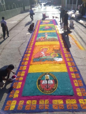 FOTOS: Alfombras con color y tradición en Tegucigalpa