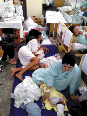 Médicos saturan redes sociales con fotos viejas