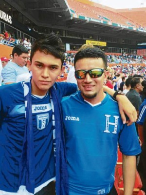 Hondureños apoyaron a la H en Miami