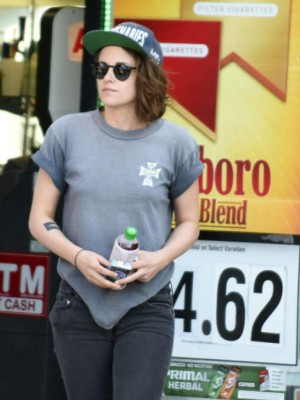   ¿Kristen Stewart envuelta en la polémica con hermosa cantante?