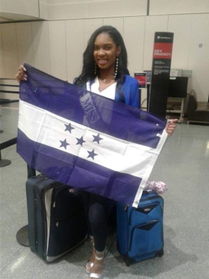 Génesis Evans, una beldad de raíces catrachas