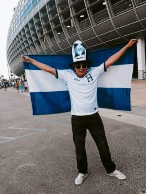 Hondureños apoyaron a la H en Miami