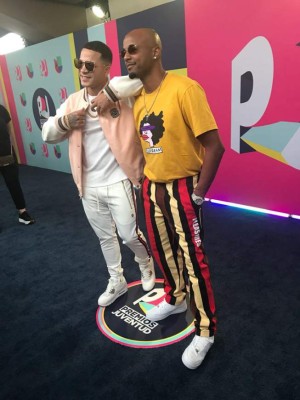 Los mejores looks de los famosos en Premios Juventud 2018
