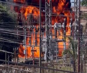 Falla provoca incendio en central eléctrica de Comayagua; varias zonas sin energía