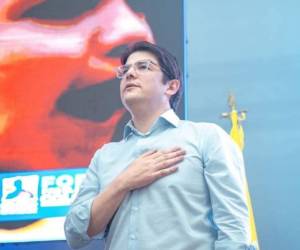 Miguel Uribe Turbay es un político y abogado de 39 años, de origen colombiano, quien actualmente ocupa el puesto de senador y se postuló como aspirante a la presidencia de su país. Conozca más datos de él que quizá no conocía a continuación.