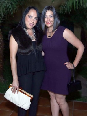 Sorpresivo agasajo en honor a Gloria Tinoco y Reyna Flores