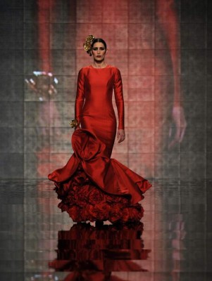 Sedas, crepés y encajes al ritmo de flamenco