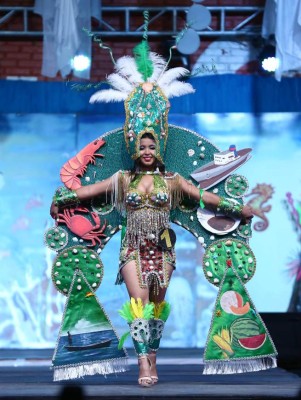 Naydelin Turcios es la nueva soberana de Ferisan 2019