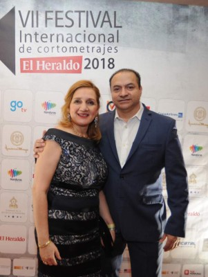 Elegante coctel para festejar el séptimo arte