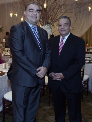 Una hermosa alianza de amor protagonizaron Alisse y Félix