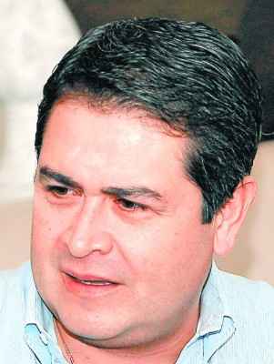 Analizan adopción de menores en Honduras