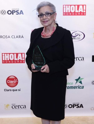 Un merecido homenaje para ocho damas de éxito