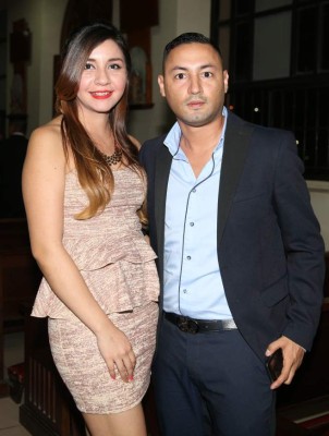 Keneth y Sharon inician una vida en santo matrimonio