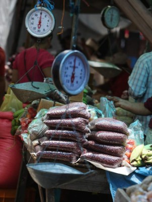 Tiendas de Banasupro y ferias sin frijoles