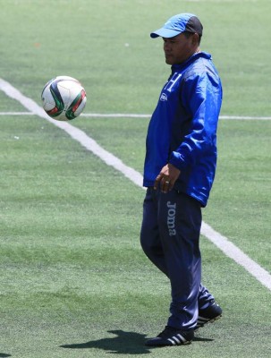 José Valladares, DT de la sub 17: 'Se vale soñar con una final”