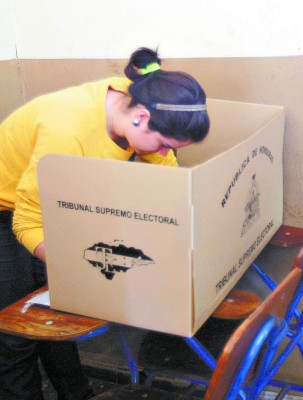 PN recogerá 1 millón de firmas para regular la reelección