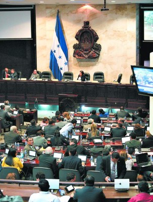 Honduras: Listos 80 diputados para votar por el sí de la Policía Militar