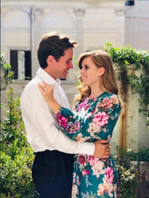 Princesa británica Beatriz anuncia su compromiso con promotor inmobiliario