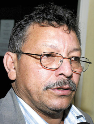 Xiomara Castro y Salvador Nasralla disputan triunfo en las encuestas