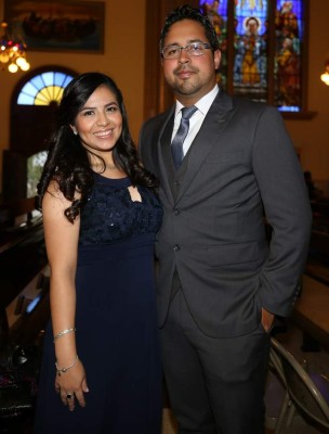 Buenos deseos para la pareja Juárez Mondragón