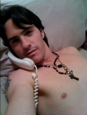 Divulgan fotos de Mauricio Ochmann desnudo