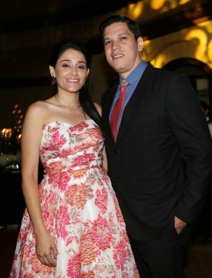 La historia de amor sigue para Erick y Nuzly