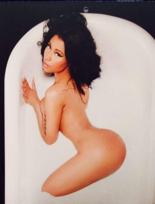 Nicki Minaj se desnuda para calendario 2015