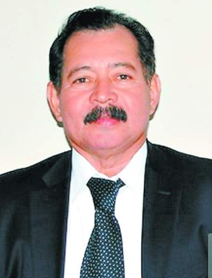 Muere diputado de Libre, Wilfredo Paz, de un paro cardíaco