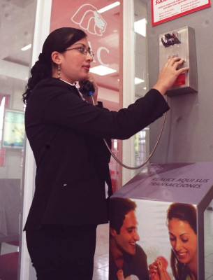 ¿Cómo evitar los riesgos al usar la tarjeta de débito en Navidad?