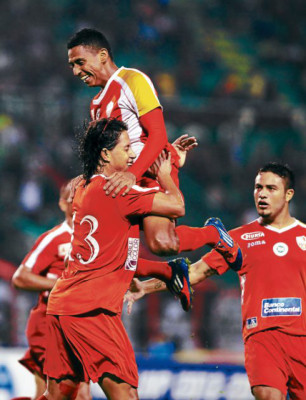 Choloma hace la hombrada y enfrentará a Olimpia en semifinales