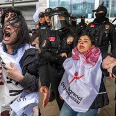 Más de 200 detenciones ha realizado la policía turca este jueves, en su mayoría a sindicalistas, por actividades relacionadas con la tradicional marcha del 1 de Mayo, Día del Trabajo. Así está el ambiente en esta jornada.