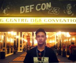 Moshe Kai Cavalin, de sólo 17 años, tiene dos títulos universitarios, pero es demasiado joven para votar.