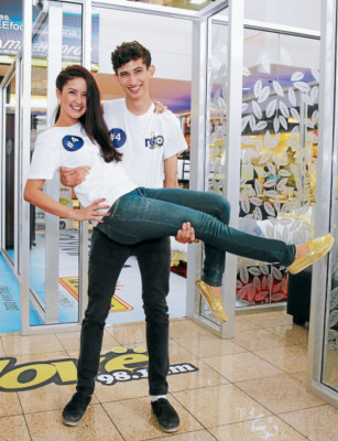 Cinco parejas vivirán en casa de cristal en Cascadas Mall