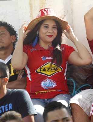 Hermosas catrachas se dieron cita en los diferentes estadios de Honduras