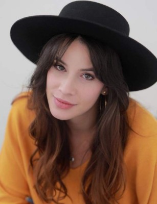 Así es Laura Londoño, actriz que dará vida a Gaviota en 'Café, con aroma de mujer' (FOTOS)