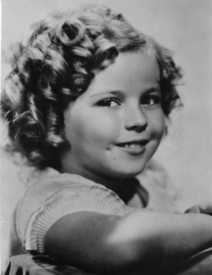Muere Shirley Temple, ícono infantil de Hollywood