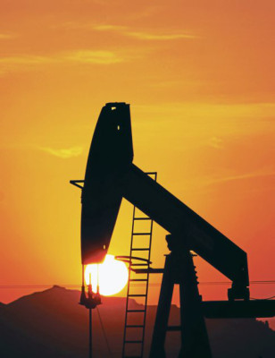 Irán advierte a países del Golfo que no compensen su crudo