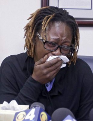 Mientras trasmitía su suicidio en Facebook su madre se burlaba en los comentarios