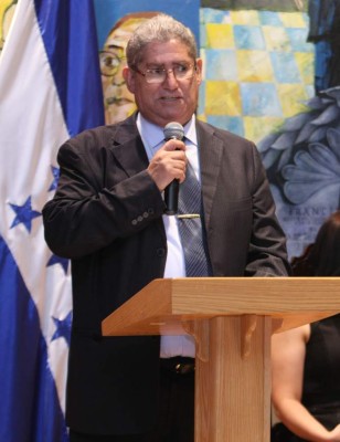 Ernesto Bondy y Gracia Mercado son los ganadores del Concurso de Cuentos Cortos de EL HERALDO