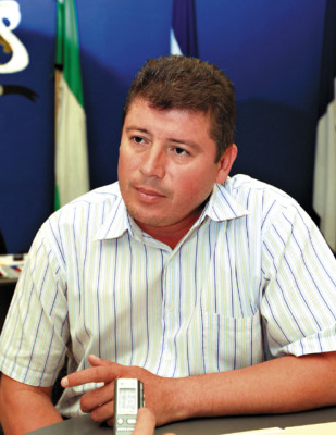 Denuncian que alcalde cerró canal en Talanga