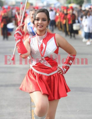 Las palillonas más bellas de los desfiles patrios 2018