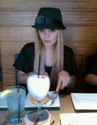 Allisson Lozz, famosa exactriz que dejó todo por la religión y su familia