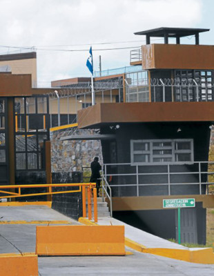 Operativo en módulo de la Penitenciaría Nacional