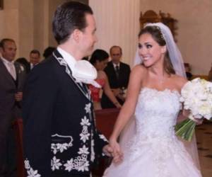 La cantante mexicana espera su primer hijo con el gobernador de Chiapas, México, Manuel Velasco con quien está casada, foto cortesía: Facebook, Anahí.