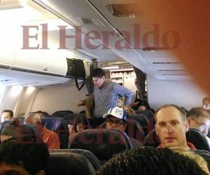 El exfiscal del Ministerio Público Roberto Ramírez Aldana salió este domingo de Honduras en un vuelo comercial.